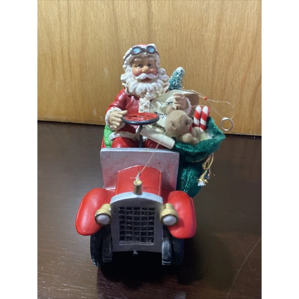 Santa Driving Old Red‎ Car Christmas Tree Ornament Retro Auto Bag Toys List
